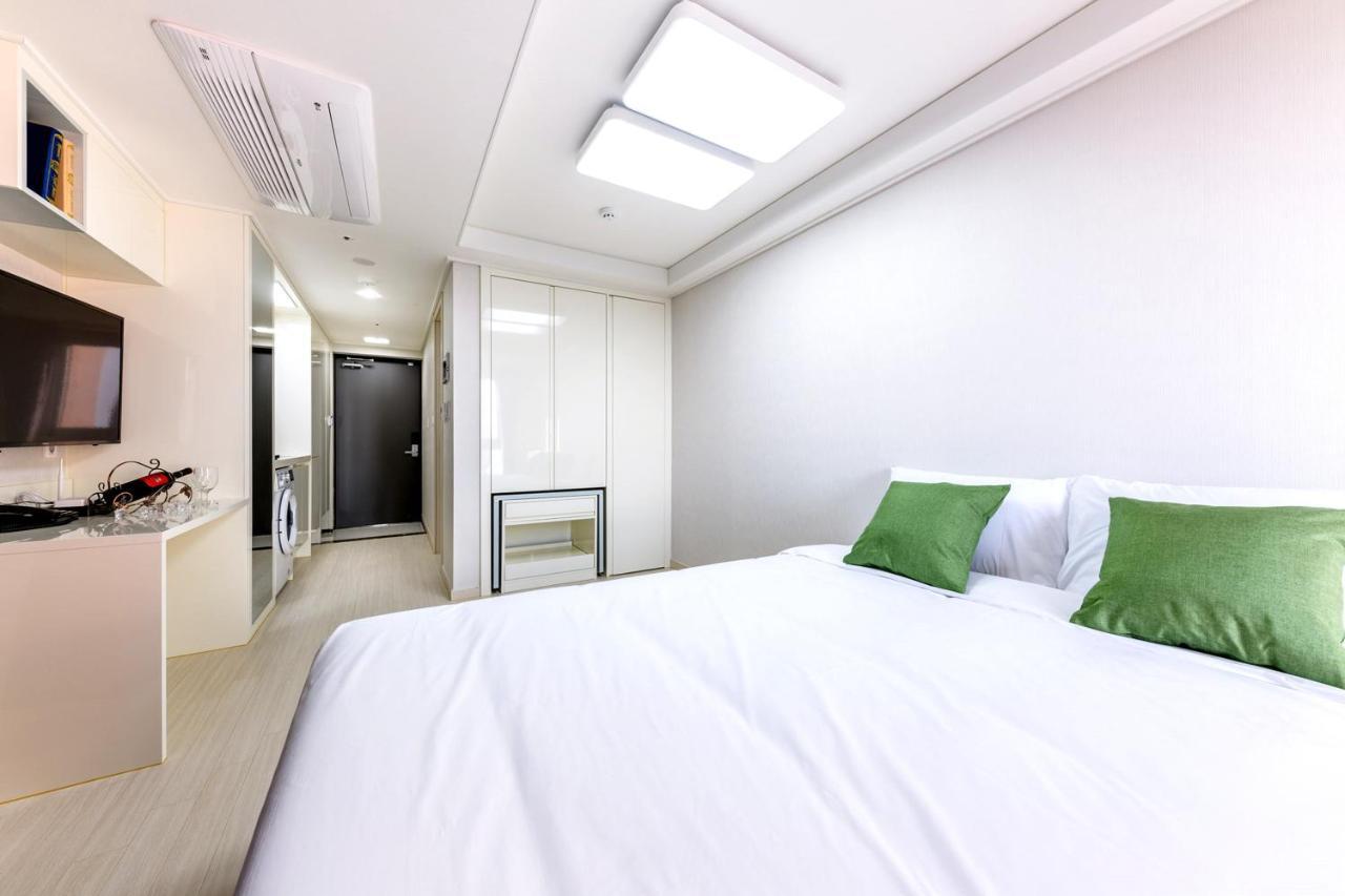 Shin Shin Hotel Seogwipo Extérieur photo